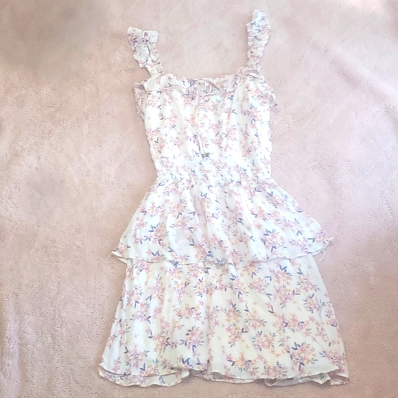City Triangles Dresses & Skirts - Nwot* Floral Dress